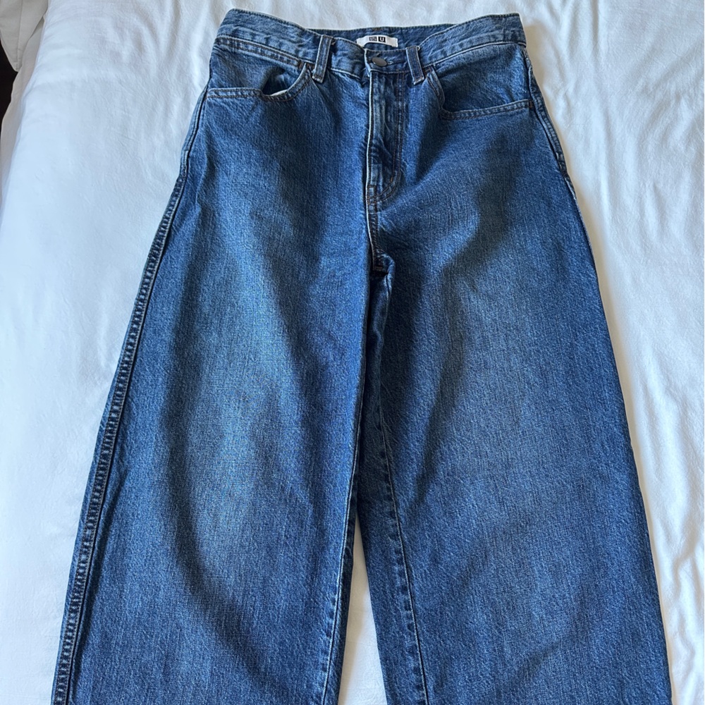 Uniqlo High Rise Straight leg Jeans